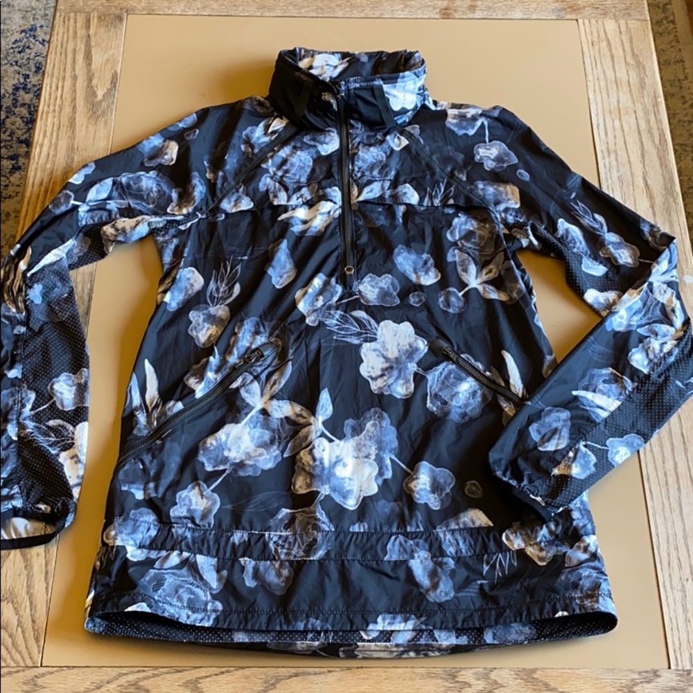 Lululemon windbreaker